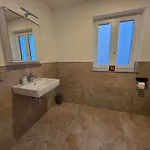 2 Schlafzimmer 300 M Zur Wuerth Hauptzentrale *