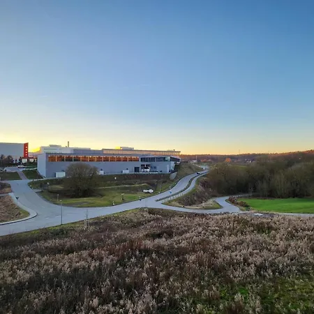 2 Schlafzimmer 300 M Zur Wuerth Hauptzentrale Gaisbach